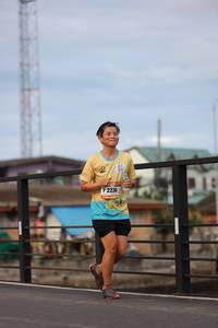 BIB: 2236
                            <button type="button" onclick="openModal(13089103)" class="btn btn-primary btn-sm float-right btn-popup" data-toggle="modal" data-target=".modal-high-quality">
                        <i class="fas fa-shopping-cart"></i> Add to Cart
                    </button>
                                            <button type="button" onclick="isThisMe(13089103, true)" class="btn btn-success btn-sm float-right btn-popup btn-isme hidden" data-toggle="tooltip" data-placement="bottom" title="นี่คือรูปของคุณใช่ไหม คลิกที่นี่เพื่อเอาเข้าอัลบั้ม">
                        <i class="fas fa-plus"></i> Add to album
                    </button>
                    <button type="button" onclick="isThisMe(13089103, false)" class="btn btn-warning btn-sm float-right btn-popup btn-isnotme hidden">
                        <i class="fas fa-ban"></i> Remove from album
                    </button>