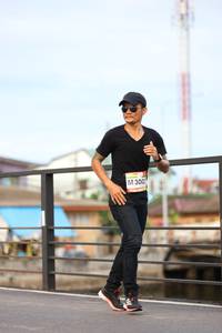 BIB: 300
                            <button type="button" onclick="openModal(13089148)" class="btn btn-primary btn-sm float-right btn-popup" data-toggle="modal" data-target=".modal-high-quality">
                        <i class="fas fa-shopping-cart"></i> Add to Cart
                    </button>
                                            <button type="button" onclick="isThisMe(13089148, true)" class="btn btn-success btn-sm float-right btn-popup btn-isme hidden" data-toggle="tooltip" data-placement="bottom" title="นี่คือรูปของคุณใช่ไหม คลิกที่นี่เพื่อเอาเข้าอัลบั้ม">
                        <i class="fas fa-plus"></i> Add to album
                    </button>
                    <button type="button" onclick="isThisMe(13089148, false)" class="btn btn-warning btn-sm float-right btn-popup btn-isnotme hidden">
                        <i class="fas fa-ban"></i> Remove from album
                    </button>