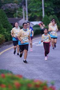 BIB: 5324, 5319
                            <button type="button" onclick="openModal(13073862)" class="btn btn-primary btn-sm float-right btn-popup" data-toggle="modal" data-target=".modal-high-quality">
                        <i class="fas fa-shopping-cart"></i> Add to Cart
                    </button>
                                            <button type="button" onclick="isThisMe(13073862, true)" class="btn btn-success btn-sm float-right btn-popup btn-isme hidden" data-toggle="tooltip" data-placement="bottom" title="นี่คือรูปของคุณใช่ไหม คลิกที่นี่เพื่อเอาเข้าอัลบั้ม">
                        <i class="fas fa-plus"></i> Add to album
                    </button>
                    <button type="button" onclick="isThisMe(13073862, false)" class="btn btn-warning btn-sm float-right btn-popup btn-isnotme hidden">
                        <i class="fas fa-ban"></i> Remove from album
                    </button>