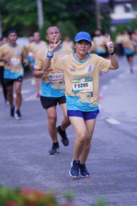 BIB: 1332, 5295
                            <button type="button" onclick="openModal(13071648)" class="btn btn-primary btn-sm float-right btn-popup" data-toggle="modal" data-target=".modal-high-quality">
                        <i class="fas fa-shopping-cart"></i> Add to Cart
                    </button>
                                            <button type="button" onclick="isThisMe(13071648, true)" class="btn btn-success btn-sm float-right btn-popup btn-isme hidden" data-toggle="tooltip" data-placement="bottom" title="นี่คือรูปของคุณใช่ไหม คลิกที่นี่เพื่อเอาเข้าอัลบั้ม">
                        <i class="fas fa-plus"></i> Add to album
                    </button>
                    <button type="button" onclick="isThisMe(13071648, false)" class="btn btn-warning btn-sm float-right btn-popup btn-isnotme hidden">
                        <i class="fas fa-ban"></i> Remove from album
                    </button>