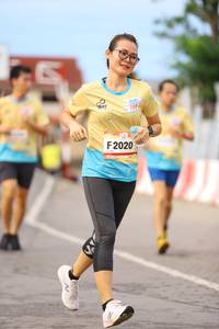 BIB: 2020
                            <button type="button" onclick="openModal(13143325)" class="btn btn-primary btn-sm float-right btn-popup" data-toggle="modal" data-target=".modal-high-quality">
                        <i class="fas fa-shopping-cart"></i> Add to Cart
                    </button>
                                            <button type="button" onclick="isThisMe(13143325, true)" class="btn btn-success btn-sm float-right btn-popup btn-isme hidden" data-toggle="tooltip" data-placement="bottom" title="นี่คือรูปของคุณใช่ไหม คลิกที่นี่เพื่อเอาเข้าอัลบั้ม">
                        <i class="fas fa-plus"></i> Add to album
                    </button>
                    <button type="button" onclick="isThisMe(13143325, false)" class="btn btn-warning btn-sm float-right btn-popup btn-isnotme hidden">
                        <i class="fas fa-ban"></i> Remove from album
                    </button>