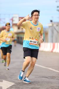 BIB: 1347
                            <button type="button" onclick="openModal(13143294)" class="btn btn-primary btn-sm float-right btn-popup" data-toggle="modal" data-target=".modal-high-quality">
                        <i class="fas fa-shopping-cart"></i> Add to Cart
                    </button>
                                            <button type="button" onclick="isThisMe(13143294, true)" class="btn btn-success btn-sm float-right btn-popup btn-isme hidden" data-toggle="tooltip" data-placement="bottom" title="นี่คือรูปของคุณใช่ไหม คลิกที่นี่เพื่อเอาเข้าอัลบั้ม">
                        <i class="fas fa-plus"></i> Add to album
                    </button>
                    <button type="button" onclick="isThisMe(13143294, false)" class="btn btn-warning btn-sm float-right btn-popup btn-isnotme hidden">
                        <i class="fas fa-ban"></i> Remove from album
                    </button>