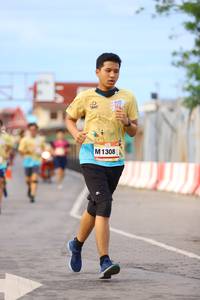 BIB: 1308
                            <button type="button" onclick="openModal(13143575)" class="btn btn-primary btn-sm float-right btn-popup" data-toggle="modal" data-target=".modal-high-quality">
                        <i class="fas fa-shopping-cart"></i> Add to Cart
                    </button>
                                            <button type="button" onclick="isThisMe(13143575, true)" class="btn btn-success btn-sm float-right btn-popup btn-isme hidden" data-toggle="tooltip" data-placement="bottom" title="นี่คือรูปของคุณใช่ไหม คลิกที่นี่เพื่อเอาเข้าอัลบั้ม">
                        <i class="fas fa-plus"></i> Add to album
                    </button>
                    <button type="button" onclick="isThisMe(13143575, false)" class="btn btn-warning btn-sm float-right btn-popup btn-isnotme hidden">
                        <i class="fas fa-ban"></i> Remove from album
                    </button>