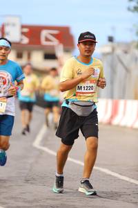 BIB: 1220
                            <button type="button" onclick="openModal(13143385)" class="btn btn-primary btn-sm float-right btn-popup" data-toggle="modal" data-target=".modal-high-quality">
                        <i class="fas fa-shopping-cart"></i> Add to Cart
                    </button>
                                            <button type="button" onclick="isThisMe(13143385, true)" class="btn btn-success btn-sm float-right btn-popup btn-isme hidden" data-toggle="tooltip" data-placement="bottom" title="นี่คือรูปของคุณใช่ไหม คลิกที่นี่เพื่อเอาเข้าอัลบั้ม">
                        <i class="fas fa-plus"></i> Add to album
                    </button>
                    <button type="button" onclick="isThisMe(13143385, false)" class="btn btn-warning btn-sm float-right btn-popup btn-isnotme hidden">
                        <i class="fas fa-ban"></i> Remove from album
                    </button>