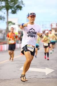 BIB: 2254
                            <button type="button" onclick="openModal(13143537)" class="btn btn-primary btn-sm float-right btn-popup" data-toggle="modal" data-target=".modal-high-quality">
                        <i class="fas fa-shopping-cart"></i> Add to Cart
                    </button>
                                            <button type="button" onclick="isThisMe(13143537, true)" class="btn btn-success btn-sm float-right btn-popup btn-isme hidden" data-toggle="tooltip" data-placement="bottom" title="นี่คือรูปของคุณใช่ไหม คลิกที่นี่เพื่อเอาเข้าอัลบั้ม">
                        <i class="fas fa-plus"></i> Add to album
                    </button>
                    <button type="button" onclick="isThisMe(13143537, false)" class="btn btn-warning btn-sm float-right btn-popup btn-isnotme hidden">
                        <i class="fas fa-ban"></i> Remove from album
                    </button>