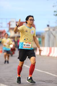 BIB: 1433
                            <button type="button" onclick="openModal(13143578)" class="btn btn-primary btn-sm float-right btn-popup" data-toggle="modal" data-target=".modal-high-quality">
                        <i class="fas fa-shopping-cart"></i> Add to Cart
                    </button>
                                            <button type="button" onclick="isThisMe(13143578, true)" class="btn btn-success btn-sm float-right btn-popup btn-isme hidden" data-toggle="tooltip" data-placement="bottom" title="นี่คือรูปของคุณใช่ไหม คลิกที่นี่เพื่อเอาเข้าอัลบั้ม">
                        <i class="fas fa-plus"></i> Add to album
                    </button>
                    <button type="button" onclick="isThisMe(13143578, false)" class="btn btn-warning btn-sm float-right btn-popup btn-isnotme hidden">
                        <i class="fas fa-ban"></i> Remove from album
                    </button>