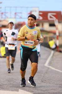 BIB: 1144
                            <button type="button" onclick="openModal(13143627)" class="btn btn-primary btn-sm float-right btn-popup" data-toggle="modal" data-target=".modal-high-quality">
                        <i class="fas fa-shopping-cart"></i> Add to Cart
                    </button>
                                            <button type="button" onclick="isThisMe(13143627, true)" class="btn btn-success btn-sm float-right btn-popup btn-isme hidden" data-toggle="tooltip" data-placement="bottom" title="นี่คือรูปของคุณใช่ไหม คลิกที่นี่เพื่อเอาเข้าอัลบั้ม">
                        <i class="fas fa-plus"></i> Add to album
                    </button>
                    <button type="button" onclick="isThisMe(13143627, false)" class="btn btn-warning btn-sm float-right btn-popup btn-isnotme hidden">
                        <i class="fas fa-ban"></i> Remove from album
                    </button>