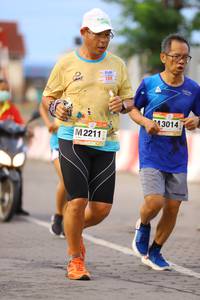 BIB: 3014, 2211
                            <button type="button" onclick="openModal(13143519)" class="btn btn-primary btn-sm float-right btn-popup" data-toggle="modal" data-target=".modal-high-quality">
                        <i class="fas fa-shopping-cart"></i> Add to Cart
                    </button>
                                            <button type="button" onclick="isThisMe(13143519, true)" class="btn btn-success btn-sm float-right btn-popup btn-isme hidden" data-toggle="tooltip" data-placement="bottom" title="นี่คือรูปของคุณใช่ไหม คลิกที่นี่เพื่อเอาเข้าอัลบั้ม">
                        <i class="fas fa-plus"></i> Add to album
                    </button>
                    <button type="button" onclick="isThisMe(13143519, false)" class="btn btn-warning btn-sm float-right btn-popup btn-isnotme hidden">
                        <i class="fas fa-ban"></i> Remove from album
                    </button>