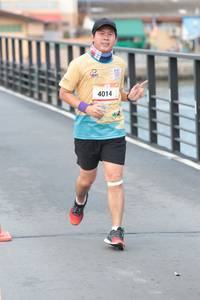 BIB: 4014
                            <button type="button" onclick="openModal(13104709)" class="btn btn-primary btn-sm float-right btn-popup" data-toggle="modal" data-target=".modal-high-quality">
                        <i class="fas fa-shopping-cart"></i> Add to Cart
                    </button>
                                            <button type="button" onclick="isThisMe(13104709, true)" class="btn btn-success btn-sm float-right btn-popup btn-isme hidden" data-toggle="tooltip" data-placement="bottom" title="นี่คือรูปของคุณใช่ไหม คลิกที่นี่เพื่อเอาเข้าอัลบั้ม">
                        <i class="fas fa-plus"></i> Add to album
                    </button>
                    <button type="button" onclick="isThisMe(13104709, false)" class="btn btn-warning btn-sm float-right btn-popup btn-isnotme hidden">
                        <i class="fas fa-ban"></i> Remove from album
                    </button>