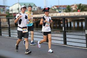 BIB: 2308
                            <button type="button" onclick="openModal(13106874)" class="btn btn-primary btn-sm float-right btn-popup" data-toggle="modal" data-target=".modal-high-quality">
                        <i class="fas fa-shopping-cart"></i> Add to Cart
                    </button>
                                            <button type="button" onclick="isThisMe(13106874, true)" class="btn btn-success btn-sm float-right btn-popup btn-isme hidden" data-toggle="tooltip" data-placement="bottom" title="นี่คือรูปของคุณใช่ไหม คลิกที่นี่เพื่อเอาเข้าอัลบั้ม">
                        <i class="fas fa-plus"></i> Add to album
                    </button>
                    <button type="button" onclick="isThisMe(13106874, false)" class="btn btn-warning btn-sm float-right btn-popup btn-isnotme hidden">
                        <i class="fas fa-ban"></i> Remove from album
                    </button>