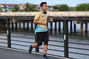 BIB: 1308
                            <button type="button" onclick="openModal(13106610)" class="btn btn-primary btn-sm float-right btn-popup" data-toggle="modal" data-target=".modal-high-quality">
                        <i class="fas fa-shopping-cart"></i> Add to Cart
                    </button>
                                            <button type="button" onclick="isThisMe(13106610, true)" class="btn btn-success btn-sm float-right btn-popup btn-isme hidden" data-toggle="tooltip" data-placement="bottom" title="นี่คือรูปของคุณใช่ไหม คลิกที่นี่เพื่อเอาเข้าอัลบั้ม">
                        <i class="fas fa-plus"></i> Add to album
                    </button>
                    <button type="button" onclick="isThisMe(13106610, false)" class="btn btn-warning btn-sm float-right btn-popup btn-isnotme hidden">
                        <i class="fas fa-ban"></i> Remove from album
                    </button>