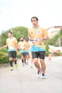 BIB: 1163
                            <button type="button" onclick="openModal(13065948)" class="btn btn-primary btn-sm float-right btn-popup" data-toggle="modal" data-target=".modal-high-quality">
                        <i class="fas fa-shopping-cart"></i> Add to Cart
                    </button>
                                            <button type="button" onclick="isThisMe(13065948, true)" class="btn btn-success btn-sm float-right btn-popup btn-isme hidden" data-toggle="tooltip" data-placement="bottom" title="นี่คือรูปของคุณใช่ไหม คลิกที่นี่เพื่อเอาเข้าอัลบั้ม">
                        <i class="fas fa-plus"></i> Add to album
                    </button>
                    <button type="button" onclick="isThisMe(13065948, false)" class="btn btn-warning btn-sm float-right btn-popup btn-isnotme hidden">
                        <i class="fas fa-ban"></i> Remove from album
                    </button>