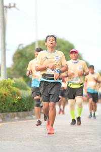 BIB: 5220
                            <button type="button" onclick="openModal(13065340)" class="btn btn-primary btn-sm float-right btn-popup" data-toggle="modal" data-target=".modal-high-quality">
                        <i class="fas fa-shopping-cart"></i> Add to Cart
                    </button>
                                            <button type="button" onclick="isThisMe(13065340, true)" class="btn btn-success btn-sm float-right btn-popup btn-isme hidden" data-toggle="tooltip" data-placement="bottom" title="นี่คือรูปของคุณใช่ไหม คลิกที่นี่เพื่อเอาเข้าอัลบั้ม">
                        <i class="fas fa-plus"></i> Add to album
                    </button>
                    <button type="button" onclick="isThisMe(13065340, false)" class="btn btn-warning btn-sm float-right btn-popup btn-isnotme hidden">
                        <i class="fas fa-ban"></i> Remove from album
                    </button>