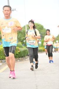 BIB: 2234, 5122
                            <button type="button" onclick="openModal(13066333)" class="btn btn-primary btn-sm float-right btn-popup" data-toggle="modal" data-target=".modal-high-quality">
                        <i class="fas fa-shopping-cart"></i> Add to Cart
                    </button>
                                            <button type="button" onclick="isThisMe(13066333, true)" class="btn btn-success btn-sm float-right btn-popup btn-isme hidden" data-toggle="tooltip" data-placement="bottom" title="นี่คือรูปของคุณใช่ไหม คลิกที่นี่เพื่อเอาเข้าอัลบั้ม">
                        <i class="fas fa-plus"></i> Add to album
                    </button>
                    <button type="button" onclick="isThisMe(13066333, false)" class="btn btn-warning btn-sm float-right btn-popup btn-isnotme hidden">
                        <i class="fas fa-ban"></i> Remove from album
                    </button>