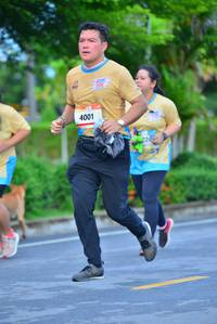 BIB: 4001
                            <button type="button" onclick="openModal(13153844)" class="btn btn-primary btn-sm float-right btn-popup" data-toggle="modal" data-target=".modal-high-quality">
                        <i class="fas fa-shopping-cart"></i> Add to Cart
                    </button>
                                            <button type="button" onclick="isThisMe(13153844, true)" class="btn btn-success btn-sm float-right btn-popup btn-isme hidden" data-toggle="tooltip" data-placement="bottom" title="นี่คือรูปของคุณใช่ไหม คลิกที่นี่เพื่อเอาเข้าอัลบั้ม">
                        <i class="fas fa-plus"></i> Add to album
                    </button>
                    <button type="button" onclick="isThisMe(13153844, false)" class="btn btn-warning btn-sm float-right btn-popup btn-isnotme hidden">
                        <i class="fas fa-ban"></i> Remove from album
                    </button>