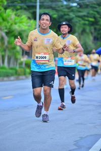 BIB: 2009, 3042
                            <button type="button" onclick="openModal(13153981)" class="btn btn-primary btn-sm float-right btn-popup" data-toggle="modal" data-target=".modal-high-quality">
                        <i class="fas fa-shopping-cart"></i> Add to Cart
                    </button>
                                            <button type="button" onclick="isThisMe(13153981, true)" class="btn btn-success btn-sm float-right btn-popup btn-isme hidden" data-toggle="tooltip" data-placement="bottom" title="นี่คือรูปของคุณใช่ไหม คลิกที่นี่เพื่อเอาเข้าอัลบั้ม">
                        <i class="fas fa-plus"></i> Add to album
                    </button>
                    <button type="button" onclick="isThisMe(13153981, false)" class="btn btn-warning btn-sm float-right btn-popup btn-isnotme hidden">
                        <i class="fas fa-ban"></i> Remove from album
                    </button>