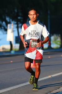 BIB: 264, 
                            <button type="button" onclick="openModal(6286898)" class="btn btn-primary btn-sm float-right btn-popup" data-toggle="modal" data-target=".modal-high-quality">
                        <i class="fas fa-shopping-cart"></i> Add to Cart
                    </button>
                                            <button type="button" onclick="isThisMe(6286898, true)" class="btn btn-success btn-sm float-right btn-popup btn-isme hidden" data-toggle="tooltip" data-placement="bottom" title="นี่คือรูปของคุณใช่ไหม คลิกที่นี่เพื่อเอาเข้าอัลบั้ม">
                        <i class="fas fa-plus"></i> Add to album
                    </button>
                    <button type="button" onclick="isThisMe(6286898, false)" class="btn btn-warning btn-sm float-right btn-popup btn-isnotme hidden">
                        <i class="fas fa-ban"></i> Remove from album
                    </button>