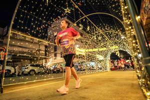 BIB: 16298
                            <button type="button" onclick="openModal(24872606)" class="btn btn-primary btn-sm float-right btn-popup" data-toggle="modal" data-target=".modal-high-quality">
                        <i class="fas fa-shopping-cart"></i> Add to Cart
                    </button>
                                            <button type="button" onclick="isThisMe(24872606, true)" class="btn btn-success btn-sm float-right btn-popup btn-isme hidden" data-toggle="tooltip" data-placement="bottom" title="นี่คือรูปของคุณใช่ไหม คลิกที่นี่เพื่อเอาเข้าอัลบั้ม">
                        <i class="fas fa-plus"></i> Add to album
                    </button>
                    <button type="button" onclick="isThisMe(24872606, false)" class="btn btn-warning btn-sm float-right btn-popup btn-isnotme hidden">
                        <i class="fas fa-ban"></i> Remove from album
                    </button>