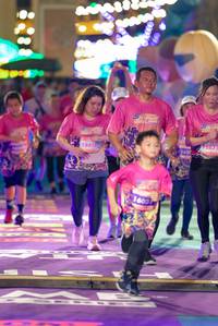 BIB: 1847, 1603, 3430, 48675
                            <button type="button" onclick="openModal(24682020)" class="btn btn-primary btn-sm float-right btn-popup" data-toggle="modal" data-target=".modal-high-quality">
                        <i class="fas fa-shopping-cart"></i> Add to Cart
                    </button>
                                            <button type="button" onclick="isThisMe(24682020, true)" class="btn btn-success btn-sm float-right btn-popup btn-isme hidden" data-toggle="tooltip" data-placement="bottom" title="นี่คือรูปของคุณใช่ไหม คลิกที่นี่เพื่อเอาเข้าอัลบั้ม">
                        <i class="fas fa-plus"></i> Add to album
                    </button>
                    <button type="button" onclick="isThisMe(24682020, false)" class="btn btn-warning btn-sm float-right btn-popup btn-isnotme hidden">
                        <i class="fas fa-ban"></i> Remove from album
                    </button>