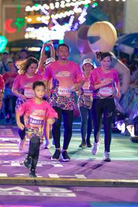 BIB: 163, 18675, 1847, 16031
                            <button type="button" onclick="openModal(24682010)" class="btn btn-primary btn-sm float-right btn-popup" data-toggle="modal" data-target=".modal-high-quality">
                        <i class="fas fa-shopping-cart"></i> Add to Cart
                    </button>
                                            <button type="button" onclick="isThisMe(24682010, true)" class="btn btn-success btn-sm float-right btn-popup btn-isme hidden" data-toggle="tooltip" data-placement="bottom" title="นี่คือรูปของคุณใช่ไหม คลิกที่นี่เพื่อเอาเข้าอัลบั้ม">
                        <i class="fas fa-plus"></i> Add to album
                    </button>
                    <button type="button" onclick="isThisMe(24682010, false)" class="btn btn-warning btn-sm float-right btn-popup btn-isnotme hidden">
                        <i class="fas fa-ban"></i> Remove from album
                    </button>