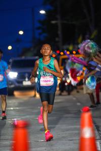 BIB: 18600
                            <button type="button" onclick="openModal(24674728)" class="btn btn-primary btn-sm float-right btn-popup" data-toggle="modal" data-target=".modal-high-quality">
                        <i class="fas fa-shopping-cart"></i> Add to Cart
                    </button>
                                            <button type="button" onclick="isThisMe(24674728, true)" class="btn btn-success btn-sm float-right btn-popup btn-isme hidden" data-toggle="tooltip" data-placement="bottom" title="นี่คือรูปของคุณใช่ไหม คลิกที่นี่เพื่อเอาเข้าอัลบั้ม">
                        <i class="fas fa-plus"></i> Add to album
                    </button>
                    <button type="button" onclick="isThisMe(24674728, false)" class="btn btn-warning btn-sm float-right btn-popup btn-isnotme hidden">
                        <i class="fas fa-ban"></i> Remove from album
                    </button>