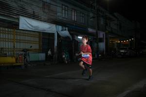 BIB: 4518
                            <button type="button" onclick="openModal(26216891)" class="btn btn-primary btn-sm float-right btn-popup" data-toggle="modal" data-target=".modal-high-quality">
                        <i class="fas fa-shopping-cart"></i> Add to Cart
                    </button>
                                            <button type="button" onclick="isThisMe(26216891, true)" class="btn btn-success btn-sm float-right btn-popup btn-isme hidden" data-toggle="tooltip" data-placement="bottom" title="นี่คือรูปของคุณใช่ไหม คลิกที่นี่เพื่อเอาเข้าอัลบั้ม">
                        <i class="fas fa-plus"></i> Add to album
                    </button>
                    <button type="button" onclick="isThisMe(26216891, false)" class="btn btn-warning btn-sm float-right btn-popup btn-isnotme hidden">
                        <i class="fas fa-ban"></i> Remove from album
                    </button>