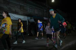 BIB: 4634
                            <button type="button" onclick="openModal(26219547)" class="btn btn-primary btn-sm float-right btn-popup" data-toggle="modal" data-target=".modal-high-quality">
                        <i class="fas fa-shopping-cart"></i> Add to Cart
                    </button>
                                            <button type="button" onclick="isThisMe(26219547, true)" class="btn btn-success btn-sm float-right btn-popup btn-isme hidden" data-toggle="tooltip" data-placement="bottom" title="นี่คือรูปของคุณใช่ไหม คลิกที่นี่เพื่อเอาเข้าอัลบั้ม">
                        <i class="fas fa-plus"></i> Add to album
                    </button>
                    <button type="button" onclick="isThisMe(26219547, false)" class="btn btn-warning btn-sm float-right btn-popup btn-isnotme hidden">
                        <i class="fas fa-ban"></i> Remove from album
                    </button>