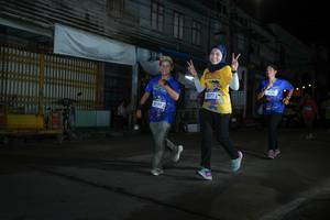 BIB: 3197, 1271
                            <button type="button" onclick="openModal(26218524)" class="btn btn-primary btn-sm float-right btn-popup" data-toggle="modal" data-target=".modal-high-quality">
                        <i class="fas fa-shopping-cart"></i> Add to Cart
                    </button>
                                            <button type="button" onclick="isThisMe(26218524, true)" class="btn btn-success btn-sm float-right btn-popup btn-isme hidden" data-toggle="tooltip" data-placement="bottom" title="นี่คือรูปของคุณใช่ไหม คลิกที่นี่เพื่อเอาเข้าอัลบั้ม">
                        <i class="fas fa-plus"></i> Add to album
                    </button>
                    <button type="button" onclick="isThisMe(26218524, false)" class="btn btn-warning btn-sm float-right btn-popup btn-isnotme hidden">
                        <i class="fas fa-ban"></i> Remove from album
                    </button>