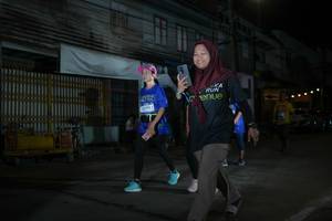 BIB: 3779
                            <button type="button" onclick="openModal(26219317)" class="btn btn-primary btn-sm float-right btn-popup" data-toggle="modal" data-target=".modal-high-quality">
                        <i class="fas fa-shopping-cart"></i> Add to Cart
                    </button>
                                            <button type="button" onclick="isThisMe(26219317, true)" class="btn btn-success btn-sm float-right btn-popup btn-isme hidden" data-toggle="tooltip" data-placement="bottom" title="นี่คือรูปของคุณใช่ไหม คลิกที่นี่เพื่อเอาเข้าอัลบั้ม">
                        <i class="fas fa-plus"></i> Add to album
                    </button>
                    <button type="button" onclick="isThisMe(26219317, false)" class="btn btn-warning btn-sm float-right btn-popup btn-isnotme hidden">
                        <i class="fas fa-ban"></i> Remove from album
                    </button>