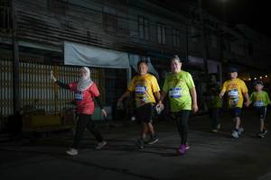 BIB: 191, 3707
                            <button type="button" onclick="openModal(26219542)" class="btn btn-primary btn-sm float-right btn-popup" data-toggle="modal" data-target=".modal-high-quality">
                        <i class="fas fa-shopping-cart"></i> Add to Cart
                    </button>
                                            <button type="button" onclick="isThisMe(26219542, true)" class="btn btn-success btn-sm float-right btn-popup btn-isme hidden" data-toggle="tooltip" data-placement="bottom" title="นี่คือรูปของคุณใช่ไหม คลิกที่นี่เพื่อเอาเข้าอัลบั้ม">
                        <i class="fas fa-plus"></i> Add to album
                    </button>
                    <button type="button" onclick="isThisMe(26219542, false)" class="btn btn-warning btn-sm float-right btn-popup btn-isnotme hidden">
                        <i class="fas fa-ban"></i> Remove from album
                    </button>