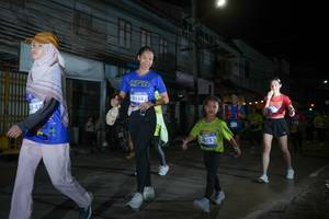 BIB: 149, 3152, 3075
                            <button type="button" onclick="openModal(26218935)" class="btn btn-primary btn-sm float-right btn-popup" data-toggle="modal" data-target=".modal-high-quality">
                        <i class="fas fa-shopping-cart"></i> Add to Cart
                    </button>
                                            <button type="button" onclick="isThisMe(26218935, true)" class="btn btn-success btn-sm float-right btn-popup btn-isme hidden" data-toggle="tooltip" data-placement="bottom" title="นี่คือรูปของคุณใช่ไหม คลิกที่นี่เพื่อเอาเข้าอัลบั้ม">
                        <i class="fas fa-plus"></i> Add to album
                    </button>
                    <button type="button" onclick="isThisMe(26218935, false)" class="btn btn-warning btn-sm float-right btn-popup btn-isnotme hidden">
                        <i class="fas fa-ban"></i> Remove from album
                    </button>