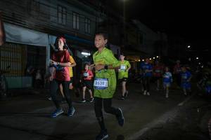 BIB: 3538
                            <button type="button" onclick="openModal(26217508)" class="btn btn-primary btn-sm float-right btn-popup" data-toggle="modal" data-target=".modal-high-quality">
                        <i class="fas fa-shopping-cart"></i> Add to Cart
                    </button>
                                            <button type="button" onclick="isThisMe(26217508, true)" class="btn btn-success btn-sm float-right btn-popup btn-isme hidden" data-toggle="tooltip" data-placement="bottom" title="นี่คือรูปของคุณใช่ไหม คลิกที่นี่เพื่อเอาเข้าอัลบั้ม">
                        <i class="fas fa-plus"></i> Add to album
                    </button>
                    <button type="button" onclick="isThisMe(26217508, false)" class="btn btn-warning btn-sm float-right btn-popup btn-isnotme hidden">
                        <i class="fas fa-ban"></i> Remove from album
                    </button>