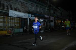 BIB: 4597
                            <button type="button" onclick="openModal(26217124)" class="btn btn-primary btn-sm float-right btn-popup" data-toggle="modal" data-target=".modal-high-quality">
                        <i class="fas fa-shopping-cart"></i> Add to Cart
                    </button>
                                            <button type="button" onclick="isThisMe(26217124, true)" class="btn btn-success btn-sm float-right btn-popup btn-isme hidden" data-toggle="tooltip" data-placement="bottom" title="นี่คือรูปของคุณใช่ไหม คลิกที่นี่เพื่อเอาเข้าอัลบั้ม">
                        <i class="fas fa-plus"></i> Add to album
                    </button>
                    <button type="button" onclick="isThisMe(26217124, false)" class="btn btn-warning btn-sm float-right btn-popup btn-isnotme hidden">
                        <i class="fas fa-ban"></i> Remove from album
                    </button>