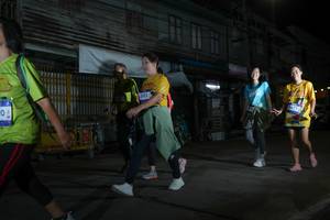 BIB: 3552
                            <button type="button" onclick="openModal(26219688)" class="btn btn-primary btn-sm float-right btn-popup" data-toggle="modal" data-target=".modal-high-quality">
                        <i class="fas fa-shopping-cart"></i> Add to Cart
                    </button>
                                            <button type="button" onclick="isThisMe(26219688, true)" class="btn btn-success btn-sm float-right btn-popup btn-isme hidden" data-toggle="tooltip" data-placement="bottom" title="นี่คือรูปของคุณใช่ไหม คลิกที่นี่เพื่อเอาเข้าอัลบั้ม">
                        <i class="fas fa-plus"></i> Add to album
                    </button>
                    <button type="button" onclick="isThisMe(26219688, false)" class="btn btn-warning btn-sm float-right btn-popup btn-isnotme hidden">
                        <i class="fas fa-ban"></i> Remove from album
                    </button>