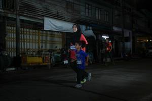 BIB: 4235
                            <button type="button" onclick="openModal(26219702)" class="btn btn-primary btn-sm float-right btn-popup" data-toggle="modal" data-target=".modal-high-quality">
                        <i class="fas fa-shopping-cart"></i> Add to Cart
                    </button>
                                            <button type="button" onclick="isThisMe(26219702, true)" class="btn btn-success btn-sm float-right btn-popup btn-isme hidden" data-toggle="tooltip" data-placement="bottom" title="นี่คือรูปของคุณใช่ไหม คลิกที่นี่เพื่อเอาเข้าอัลบั้ม">
                        <i class="fas fa-plus"></i> Add to album
                    </button>
                    <button type="button" onclick="isThisMe(26219702, false)" class="btn btn-warning btn-sm float-right btn-popup btn-isnotme hidden">
                        <i class="fas fa-ban"></i> Remove from album
                    </button>