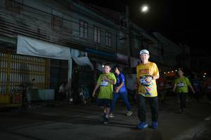 BIB: 3582
                            <button type="button" onclick="openModal(26219111)" class="btn btn-primary btn-sm float-right btn-popup" data-toggle="modal" data-target=".modal-high-quality">
                        <i class="fas fa-shopping-cart"></i> Add to Cart
                    </button>
                                            <button type="button" onclick="isThisMe(26219111, true)" class="btn btn-success btn-sm float-right btn-popup btn-isme hidden" data-toggle="tooltip" data-placement="bottom" title="นี่คือรูปของคุณใช่ไหม คลิกที่นี่เพื่อเอาเข้าอัลบั้ม">
                        <i class="fas fa-plus"></i> Add to album
                    </button>
                    <button type="button" onclick="isThisMe(26219111, false)" class="btn btn-warning btn-sm float-right btn-popup btn-isnotme hidden">
                        <i class="fas fa-ban"></i> Remove from album
                    </button>