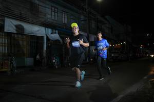 BIB: 4452
                            <button type="button" onclick="openModal(26216656)" class="btn btn-primary btn-sm float-right btn-popup" data-toggle="modal" data-target=".modal-high-quality">
                        <i class="fas fa-shopping-cart"></i> Add to Cart
                    </button>
                                            <button type="button" onclick="isThisMe(26216656, true)" class="btn btn-success btn-sm float-right btn-popup btn-isme hidden" data-toggle="tooltip" data-placement="bottom" title="นี่คือรูปของคุณใช่ไหม คลิกที่นี่เพื่อเอาเข้าอัลบั้ม">
                        <i class="fas fa-plus"></i> Add to album
                    </button>
                    <button type="button" onclick="isThisMe(26216656, false)" class="btn btn-warning btn-sm float-right btn-popup btn-isnotme hidden">
                        <i class="fas fa-ban"></i> Remove from album
                    </button>