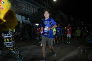 BIB: 351
                            <button type="button" onclick="openModal(26218181)" class="btn btn-primary btn-sm float-right btn-popup" data-toggle="modal" data-target=".modal-high-quality">
                        <i class="fas fa-shopping-cart"></i> Add to Cart
                    </button>
                                            <button type="button" onclick="isThisMe(26218181, true)" class="btn btn-success btn-sm float-right btn-popup btn-isme hidden" data-toggle="tooltip" data-placement="bottom" title="นี่คือรูปของคุณใช่ไหม คลิกที่นี่เพื่อเอาเข้าอัลบั้ม">
                        <i class="fas fa-plus"></i> Add to album
                    </button>
                    <button type="button" onclick="isThisMe(26218181, false)" class="btn btn-warning btn-sm float-right btn-popup btn-isnotme hidden">
                        <i class="fas fa-ban"></i> Remove from album
                    </button>