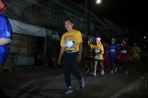 BIB: 4082
                            <button type="button" onclick="openModal(26218656)" class="btn btn-primary btn-sm float-right btn-popup" data-toggle="modal" data-target=".modal-high-quality">
                        <i class="fas fa-shopping-cart"></i> Add to Cart
                    </button>
                                            <button type="button" onclick="isThisMe(26218656, true)" class="btn btn-success btn-sm float-right btn-popup btn-isme hidden" data-toggle="tooltip" data-placement="bottom" title="นี่คือรูปของคุณใช่ไหม คลิกที่นี่เพื่อเอาเข้าอัลบั้ม">
                        <i class="fas fa-plus"></i> Add to album
                    </button>
                    <button type="button" onclick="isThisMe(26218656, false)" class="btn btn-warning btn-sm float-right btn-popup btn-isnotme hidden">
                        <i class="fas fa-ban"></i> Remove from album
                    </button>