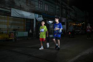 BIB: 3054
                            <button type="button" onclick="openModal(26216858)" class="btn btn-primary btn-sm float-right btn-popup" data-toggle="modal" data-target=".modal-high-quality">
                        <i class="fas fa-shopping-cart"></i> Add to Cart
                    </button>
                                            <button type="button" onclick="isThisMe(26216858, true)" class="btn btn-success btn-sm float-right btn-popup btn-isme hidden" data-toggle="tooltip" data-placement="bottom" title="นี่คือรูปของคุณใช่ไหม คลิกที่นี่เพื่อเอาเข้าอัลบั้ม">
                        <i class="fas fa-plus"></i> Add to album
                    </button>
                    <button type="button" onclick="isThisMe(26216858, false)" class="btn btn-warning btn-sm float-right btn-popup btn-isnotme hidden">
                        <i class="fas fa-ban"></i> Remove from album
                    </button>