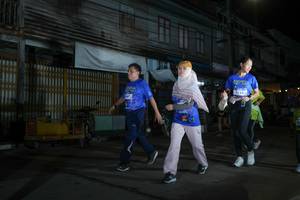 BIB: 3152, 19673
                            <button type="button" onclick="openModal(26218930)" class="btn btn-primary btn-sm float-right btn-popup" data-toggle="modal" data-target=".modal-high-quality">
                        <i class="fas fa-shopping-cart"></i> Add to Cart
                    </button>
                                            <button type="button" onclick="isThisMe(26218930, true)" class="btn btn-success btn-sm float-right btn-popup btn-isme hidden" data-toggle="tooltip" data-placement="bottom" title="นี่คือรูปของคุณใช่ไหม คลิกที่นี่เพื่อเอาเข้าอัลบั้ม">
                        <i class="fas fa-plus"></i> Add to album
                    </button>
                    <button type="button" onclick="isThisMe(26218930, false)" class="btn btn-warning btn-sm float-right btn-popup btn-isnotme hidden">
                        <i class="fas fa-ban"></i> Remove from album
                    </button>