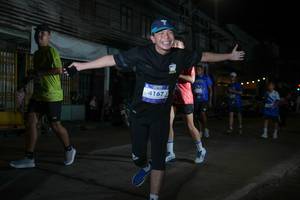 BIB: 4167
                            <button type="button" onclick="openModal(26217579)" class="btn btn-primary btn-sm float-right btn-popup" data-toggle="modal" data-target=".modal-high-quality">
                        <i class="fas fa-shopping-cart"></i> Add to Cart
                    </button>
                                            <button type="button" onclick="isThisMe(26217579, true)" class="btn btn-success btn-sm float-right btn-popup btn-isme hidden" data-toggle="tooltip" data-placement="bottom" title="นี่คือรูปของคุณใช่ไหม คลิกที่นี่เพื่อเอาเข้าอัลบั้ม">
                        <i class="fas fa-plus"></i> Add to album
                    </button>
                    <button type="button" onclick="isThisMe(26217579, false)" class="btn btn-warning btn-sm float-right btn-popup btn-isnotme hidden">
                        <i class="fas fa-ban"></i> Remove from album
                    </button>