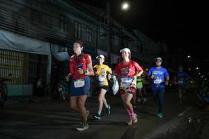 BIB: 5162, 4273, 3530
                            <button type="button" onclick="openModal(26216783)" class="btn btn-primary btn-sm float-right btn-popup" data-toggle="modal" data-target=".modal-high-quality">
                        <i class="fas fa-shopping-cart"></i> Add to Cart
                    </button>
                                            <button type="button" onclick="isThisMe(26216783, true)" class="btn btn-success btn-sm float-right btn-popup btn-isme hidden" data-toggle="tooltip" data-placement="bottom" title="นี่คือรูปของคุณใช่ไหม คลิกที่นี่เพื่อเอาเข้าอัลบั้ม">
                        <i class="fas fa-plus"></i> Add to album
                    </button>
                    <button type="button" onclick="isThisMe(26216783, false)" class="btn btn-warning btn-sm float-right btn-popup btn-isnotme hidden">
                        <i class="fas fa-ban"></i> Remove from album
                    </button>