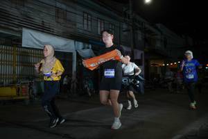 BIB: 4941
                            <button type="button" onclick="openModal(26217320)" class="btn btn-primary btn-sm float-right btn-popup" data-toggle="modal" data-target=".modal-high-quality">
                        <i class="fas fa-shopping-cart"></i> Add to Cart
                    </button>
                                            <button type="button" onclick="isThisMe(26217320, true)" class="btn btn-success btn-sm float-right btn-popup btn-isme hidden" data-toggle="tooltip" data-placement="bottom" title="นี่คือรูปของคุณใช่ไหม คลิกที่นี่เพื่อเอาเข้าอัลบั้ม">
                        <i class="fas fa-plus"></i> Add to album
                    </button>
                    <button type="button" onclick="isThisMe(26217320, false)" class="btn btn-warning btn-sm float-right btn-popup btn-isnotme hidden">
                        <i class="fas fa-ban"></i> Remove from album
                    </button>