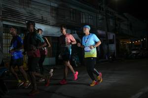 BIB: 3442
                            <button type="button" onclick="openModal(26219401)" class="btn btn-primary btn-sm float-right btn-popup" data-toggle="modal" data-target=".modal-high-quality">
                        <i class="fas fa-shopping-cart"></i> Add to Cart
                    </button>
                                            <button type="button" onclick="isThisMe(26219401, true)" class="btn btn-success btn-sm float-right btn-popup btn-isme hidden" data-toggle="tooltip" data-placement="bottom" title="นี่คือรูปของคุณใช่ไหม คลิกที่นี่เพื่อเอาเข้าอัลบั้ม">
                        <i class="fas fa-plus"></i> Add to album
                    </button>
                    <button type="button" onclick="isThisMe(26219401, false)" class="btn btn-warning btn-sm float-right btn-popup btn-isnotme hidden">
                        <i class="fas fa-ban"></i> Remove from album
                    </button>