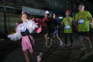 BIB: 3098, 3670
                            <button type="button" onclick="openModal(26218031)" class="btn btn-primary btn-sm float-right btn-popup" data-toggle="modal" data-target=".modal-high-quality">
                        <i class="fas fa-shopping-cart"></i> Add to Cart
                    </button>
                                            <button type="button" onclick="isThisMe(26218031, true)" class="btn btn-success btn-sm float-right btn-popup btn-isme hidden" data-toggle="tooltip" data-placement="bottom" title="นี่คือรูปของคุณใช่ไหม คลิกที่นี่เพื่อเอาเข้าอัลบั้ม">
                        <i class="fas fa-plus"></i> Add to album
                    </button>
                    <button type="button" onclick="isThisMe(26218031, false)" class="btn btn-warning btn-sm float-right btn-popup btn-isnotme hidden">
                        <i class="fas fa-ban"></i> Remove from album
                    </button>