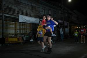 BIB: 4552
                            <button type="button" onclick="openModal(26219812)" class="btn btn-primary btn-sm float-right btn-popup" data-toggle="modal" data-target=".modal-high-quality">
                        <i class="fas fa-shopping-cart"></i> Add to Cart
                    </button>
                                            <button type="button" onclick="isThisMe(26219812, true)" class="btn btn-success btn-sm float-right btn-popup btn-isme hidden" data-toggle="tooltip" data-placement="bottom" title="นี่คือรูปของคุณใช่ไหม คลิกที่นี่เพื่อเอาเข้าอัลบั้ม">
                        <i class="fas fa-plus"></i> Add to album
                    </button>
                    <button type="button" onclick="isThisMe(26219812, false)" class="btn btn-warning btn-sm float-right btn-popup btn-isnotme hidden">
                        <i class="fas fa-ban"></i> Remove from album
                    </button>