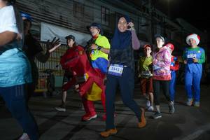 BIB: 1549, 3545
                            <button type="button" onclick="openModal(26218768)" class="btn btn-primary btn-sm float-right btn-popup" data-toggle="modal" data-target=".modal-high-quality">
                        <i class="fas fa-shopping-cart"></i> Add to Cart
                    </button>
                                            <button type="button" onclick="isThisMe(26218768, true)" class="btn btn-success btn-sm float-right btn-popup btn-isme hidden" data-toggle="tooltip" data-placement="bottom" title="นี่คือรูปของคุณใช่ไหม คลิกที่นี่เพื่อเอาเข้าอัลบั้ม">
                        <i class="fas fa-plus"></i> Add to album
                    </button>
                    <button type="button" onclick="isThisMe(26218768, false)" class="btn btn-warning btn-sm float-right btn-popup btn-isnotme hidden">
                        <i class="fas fa-ban"></i> Remove from album
                    </button>