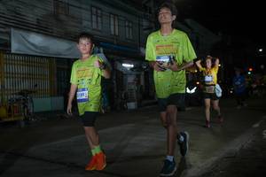 BIB: 3189
                            <button type="button" onclick="openModal(26217276)" class="btn btn-primary btn-sm float-right btn-popup" data-toggle="modal" data-target=".modal-high-quality">
                        <i class="fas fa-shopping-cart"></i> Add to Cart
                    </button>
                                            <button type="button" onclick="isThisMe(26217276, true)" class="btn btn-success btn-sm float-right btn-popup btn-isme hidden" data-toggle="tooltip" data-placement="bottom" title="นี่คือรูปของคุณใช่ไหม คลิกที่นี่เพื่อเอาเข้าอัลบั้ม">
                        <i class="fas fa-plus"></i> Add to album
                    </button>
                    <button type="button" onclick="isThisMe(26217276, false)" class="btn btn-warning btn-sm float-right btn-popup btn-isnotme hidden">
                        <i class="fas fa-ban"></i> Remove from album
                    </button>