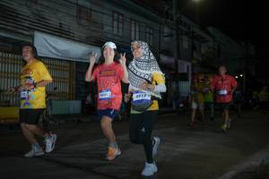 BIB: 178, 4041, 4917
                            <button type="button" onclick="openModal(26218126)" class="btn btn-primary btn-sm float-right btn-popup" data-toggle="modal" data-target=".modal-high-quality">
                        <i class="fas fa-shopping-cart"></i> Add to Cart
                    </button>
                                            <button type="button" onclick="isThisMe(26218126, true)" class="btn btn-success btn-sm float-right btn-popup btn-isme hidden" data-toggle="tooltip" data-placement="bottom" title="นี่คือรูปของคุณใช่ไหม คลิกที่นี่เพื่อเอาเข้าอัลบั้ม">
                        <i class="fas fa-plus"></i> Add to album
                    </button>
                    <button type="button" onclick="isThisMe(26218126, false)" class="btn btn-warning btn-sm float-right btn-popup btn-isnotme hidden">
                        <i class="fas fa-ban"></i> Remove from album
                    </button>